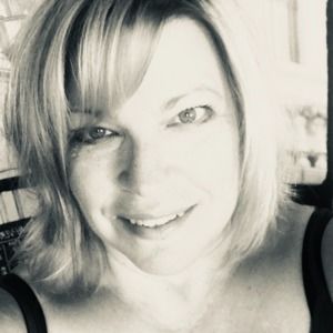 Meet your Posher, Connie